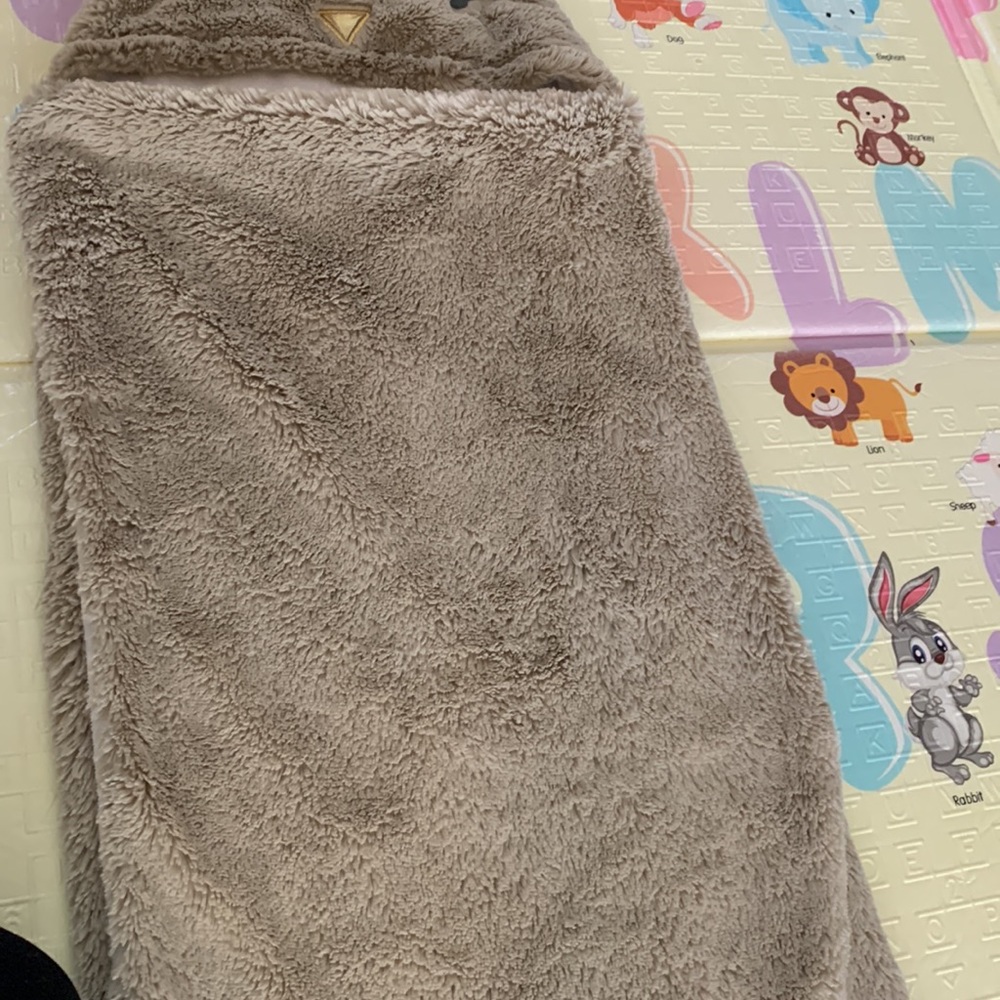 Island Cloud Baby Hooded Towel - Picture 3 of 4